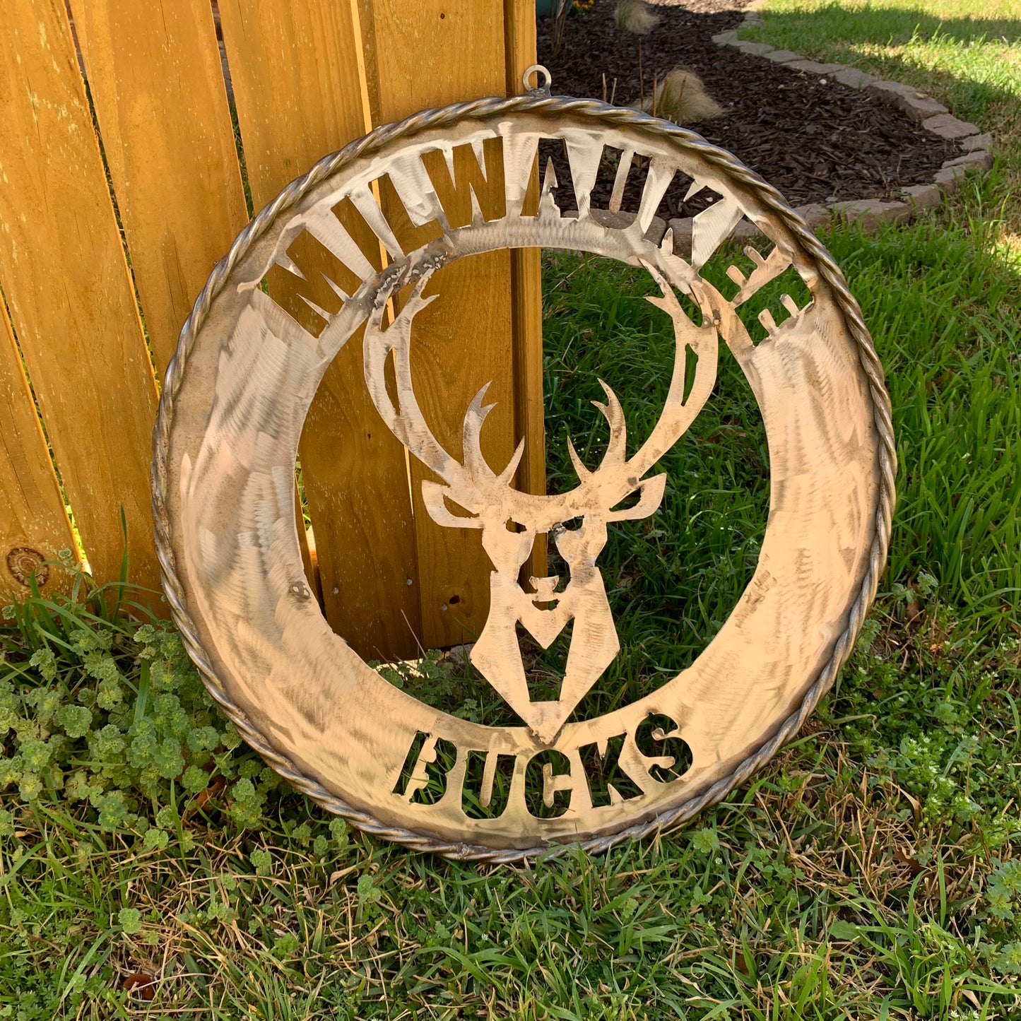 24" MILWAUKEE BUCKS RAW METAL WIDE BAND DISC STYLE METAL CUSTOM VINTAGE CRAFT TEAM SPORTS SIGN HANDMADE