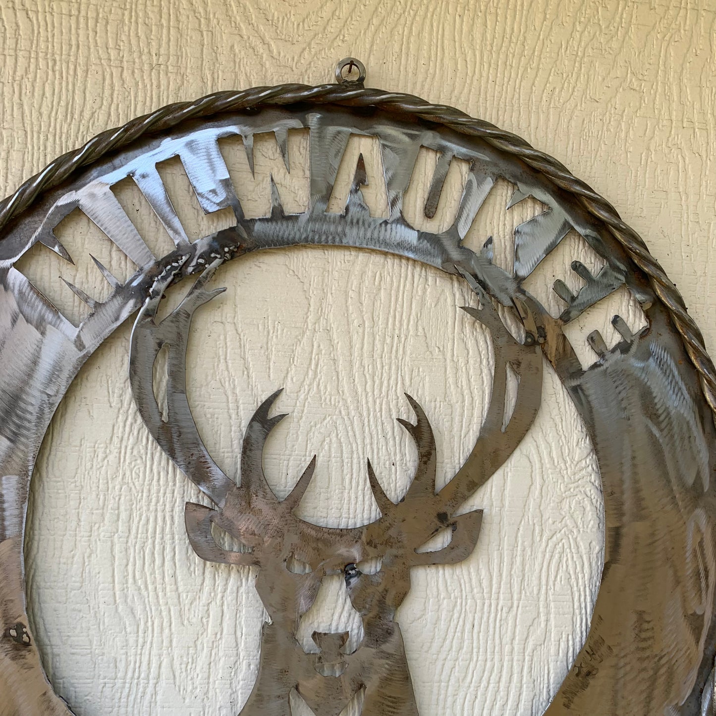 24" MILWAUKEE BUCKS RAW METAL WIDE BAND DISC STYLE METAL CUSTOM VINTAGE CRAFT TEAM SPORTS SIGN HANDMADE