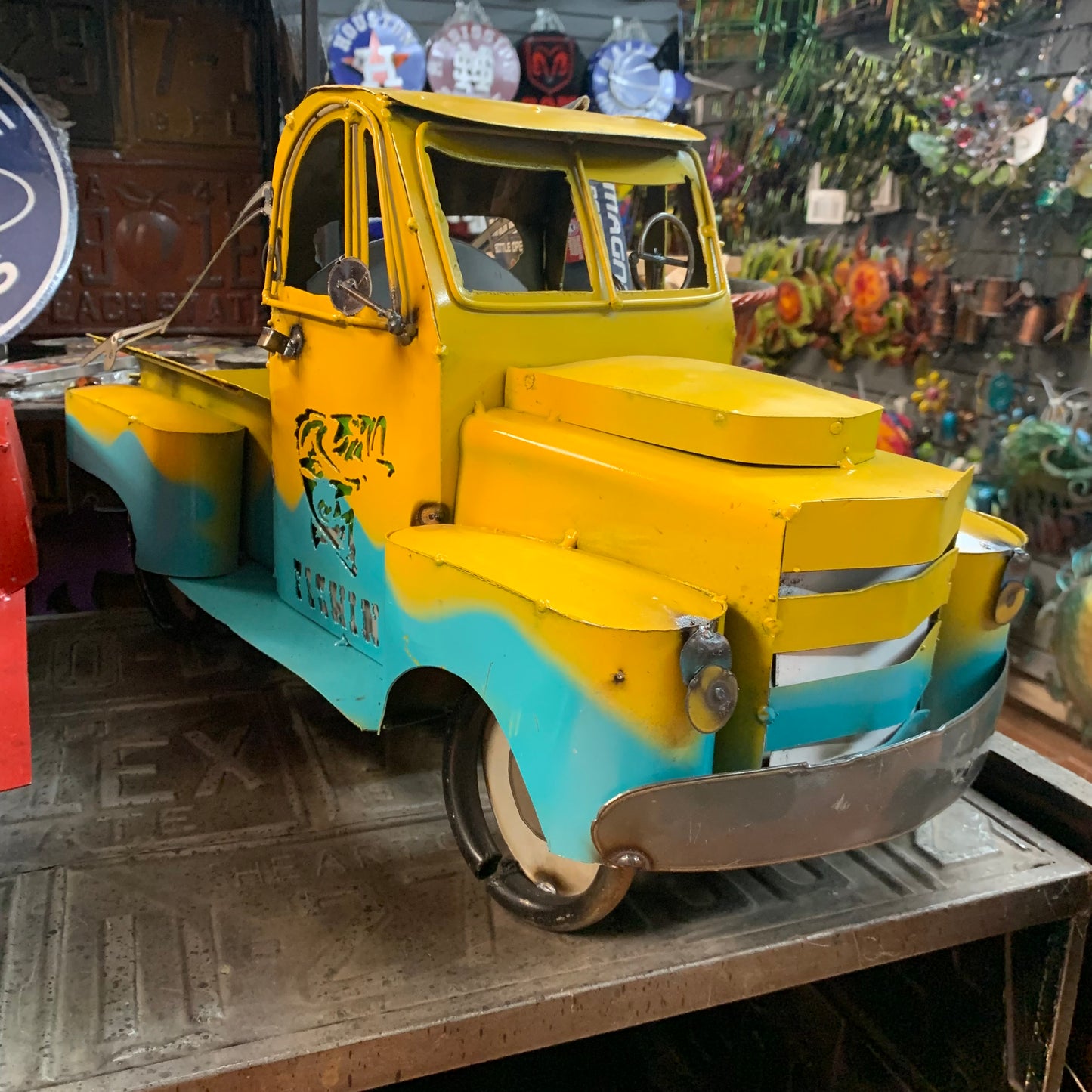 20" MULTI STYLE PICKUP TRUCK METAL GARDEN ART FIGURINE OUTDOOR & INDOOR FARM HOUSE WESTERN HOME DECOR HANDMADE NEW: 20"L X 10"W X 12" H