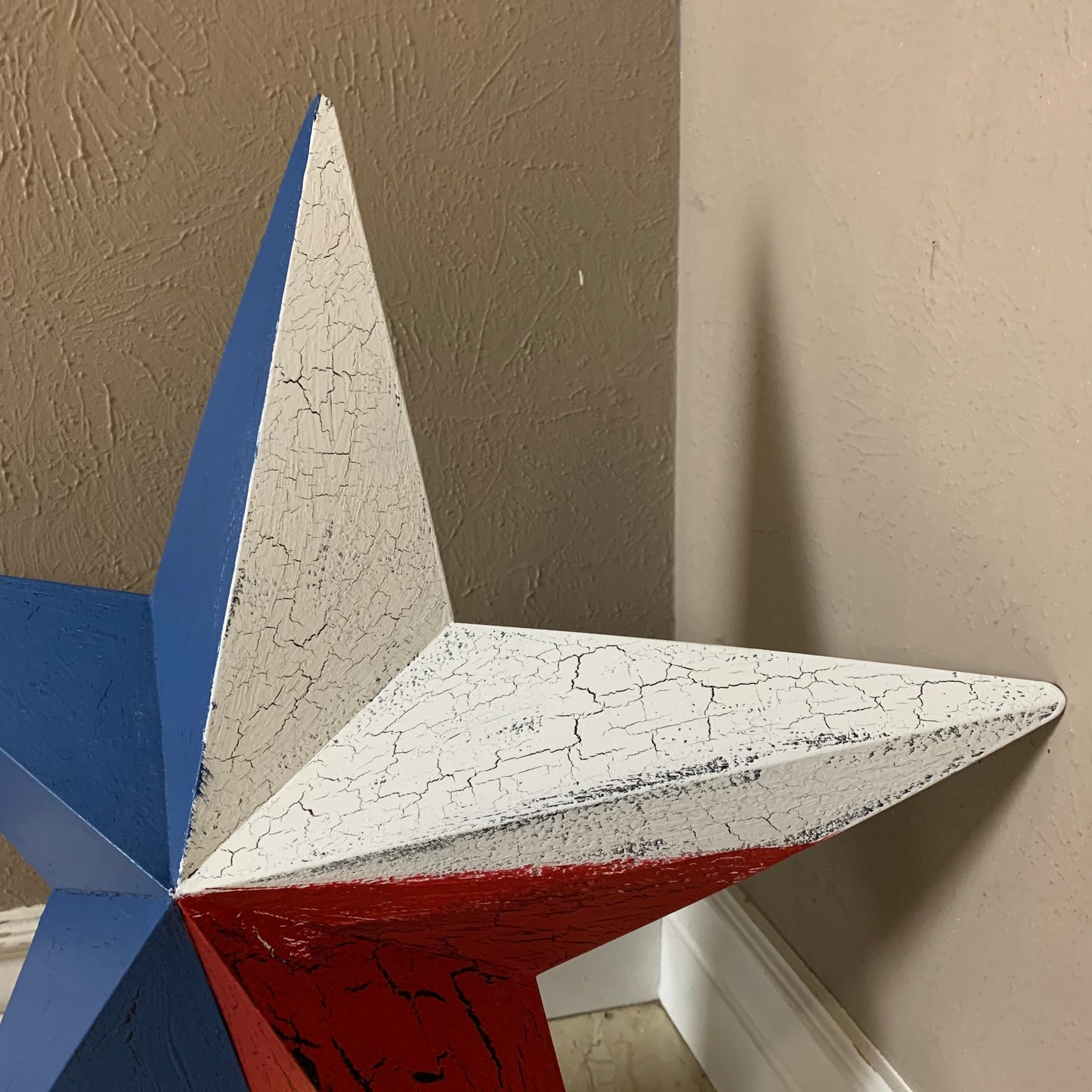 CRACKLE STYLE RED WHITE & BLUE METAL BARN STAR METAL WALL ART WESTERN HOME DECOR RUSTIC NEW