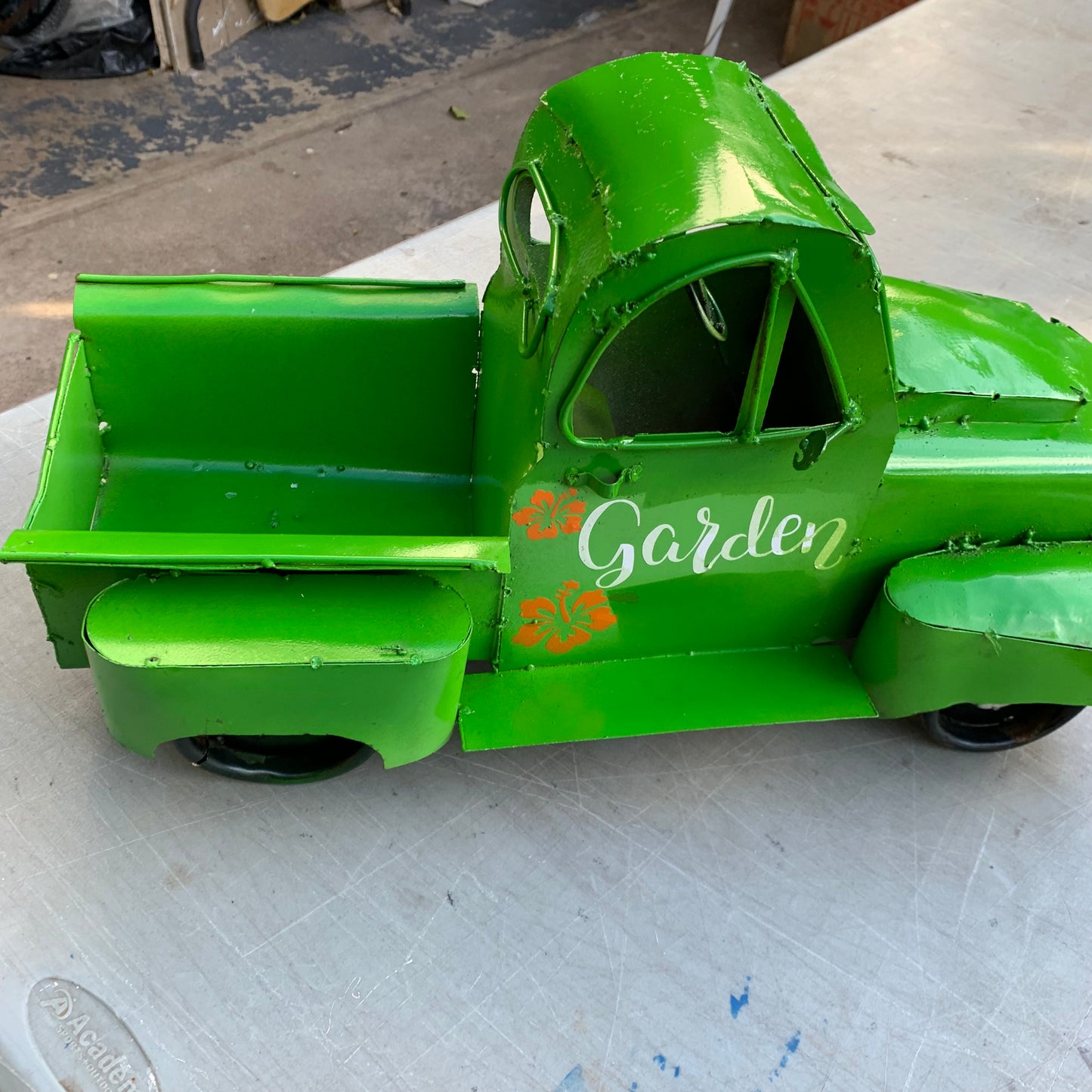 GARDEN GREEN 20" PICKUP TRUCK METAL ART GARDEN FIGURINE OUTDOOR & INDOOR GARDEN WESTERN HOME DECOR HANDMADE NEW SIZE 20"L x 10"W x 12" H #EH12523