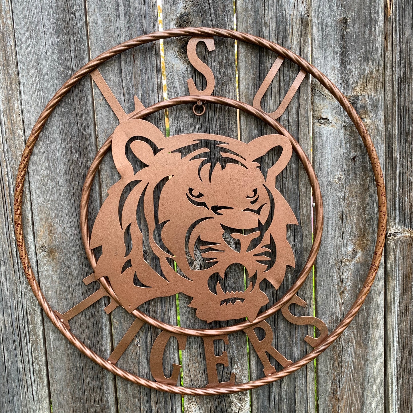 LSU TIGERS METAL CUSTOM VINTAGE CRAFT ART SIGN  WESTERN HOME DECOR 12,18",24",32",36"