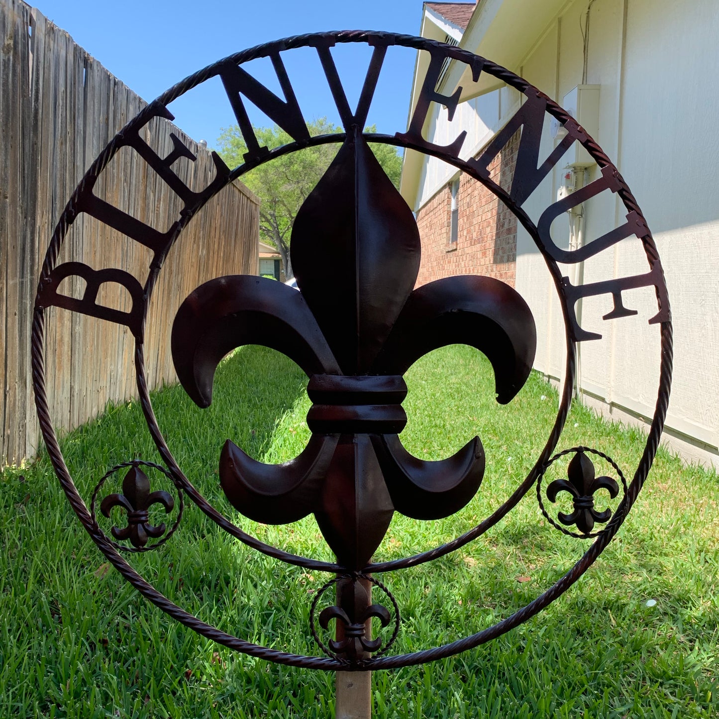 BIENVENUE FLEUR DE LIS GLOSSY BROWN METAL WALL ART WESTERN HOME DECOR NEW #EH10183