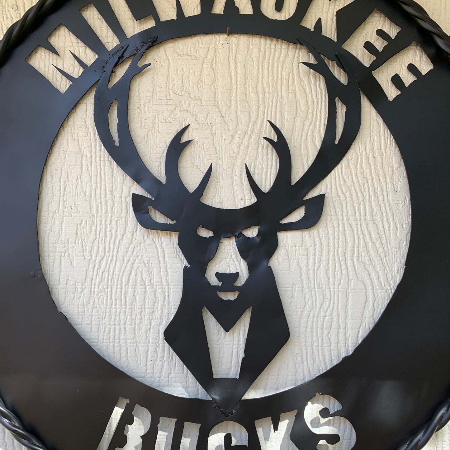 24" MILWAUKEE BUCKS BLACK METAL WIDE BAND DISC STYLE METAL CUSTOM VINTAGE CRAFT TEAM SPORTS SIGN HANDMADE