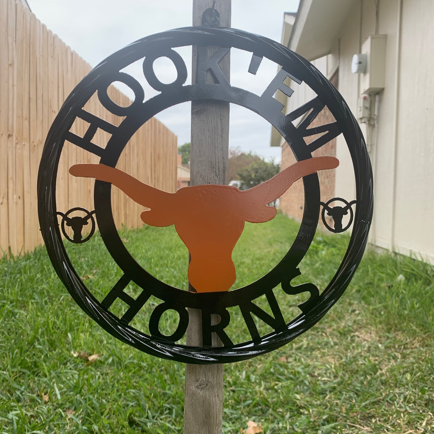 HOOKEM HORNS TEXAS LONGHORNS HOOK EM METAL CUSTOM VINTAGE CRAFT WALL ART TEAM SIGN HANDMADE