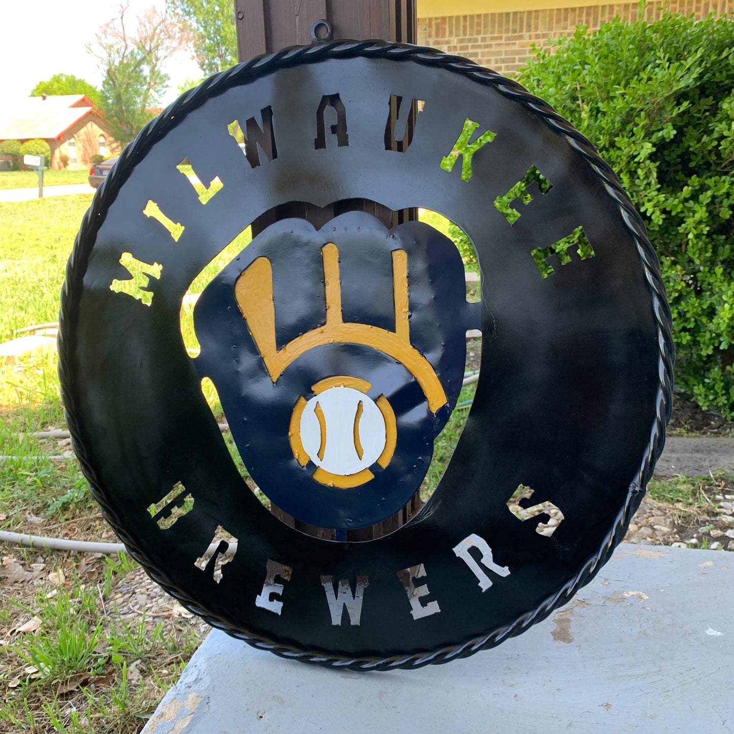 24" MILWAUKEE BREWERS WIDE BAND DISC CUSTOM METAL VINTAGE CRAFT TEAM SPORTS SIGN HANDMADE