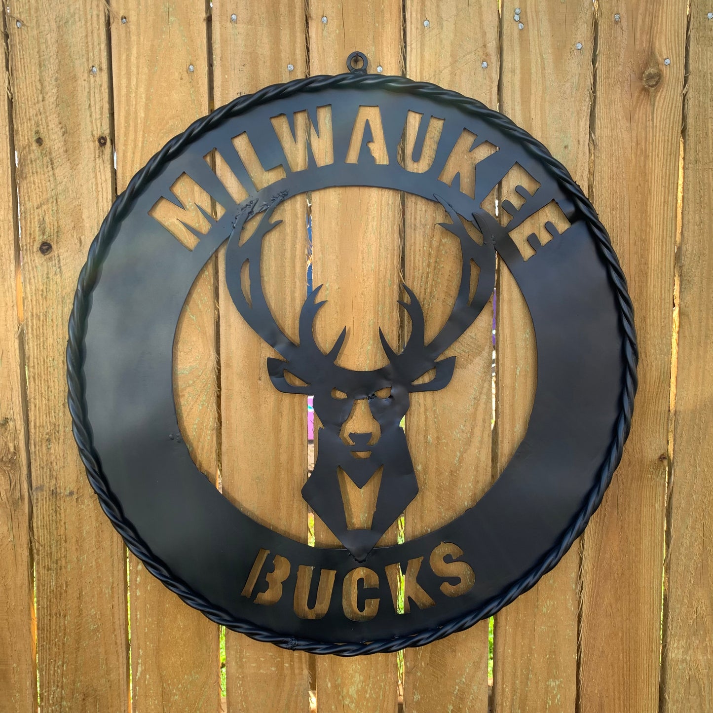 24" MILWAUKEE BUCKS BLACK METAL WIDE BAND DISC STYLE METAL CUSTOM VINTAGE CRAFT TEAM SPORTS SIGN HANDMADE