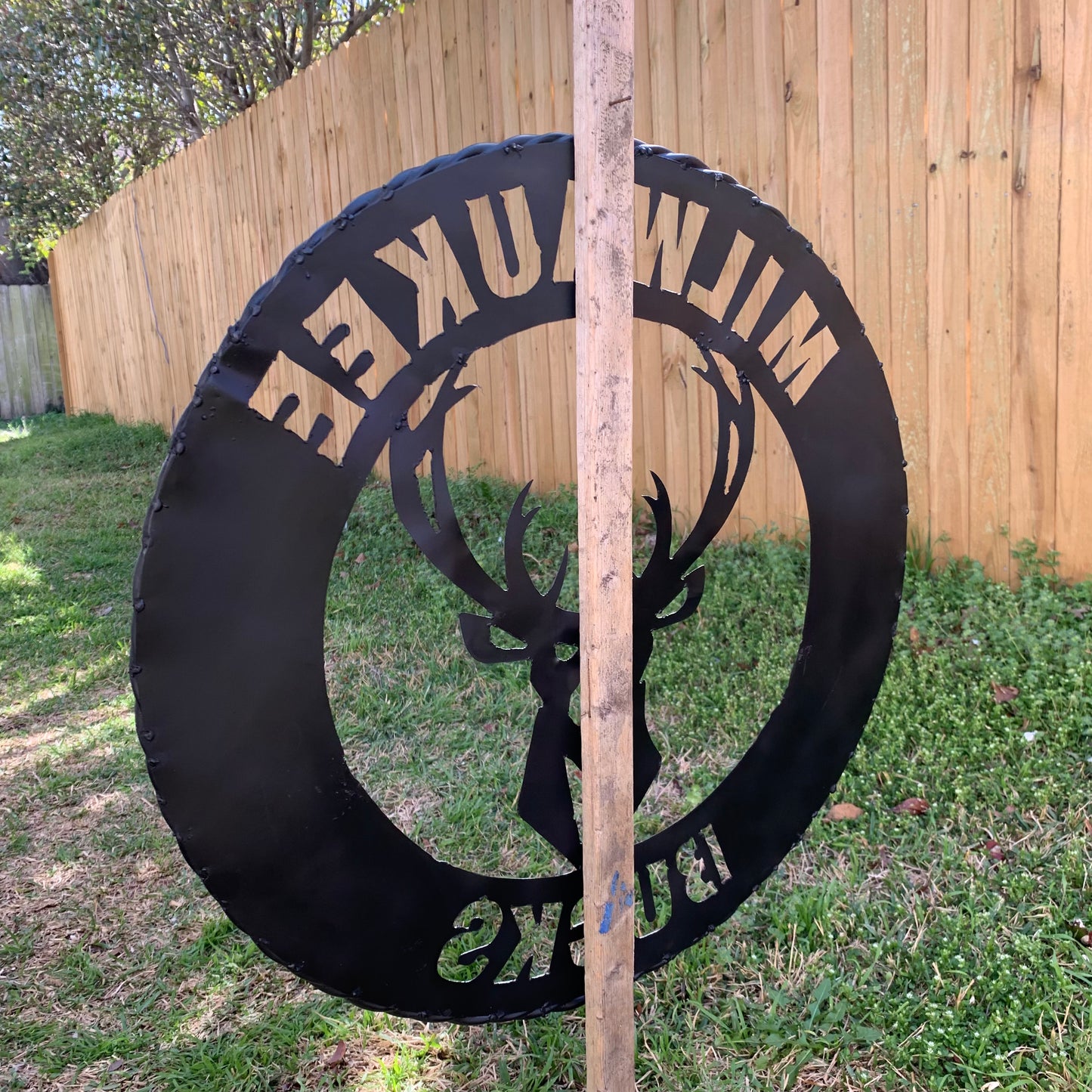 24" MILWAUKEE BUCKS BLACK METAL WIDE BAND DISC STYLE METAL CUSTOM VINTAGE CRAFT TEAM SPORTS SIGN HANDMADE