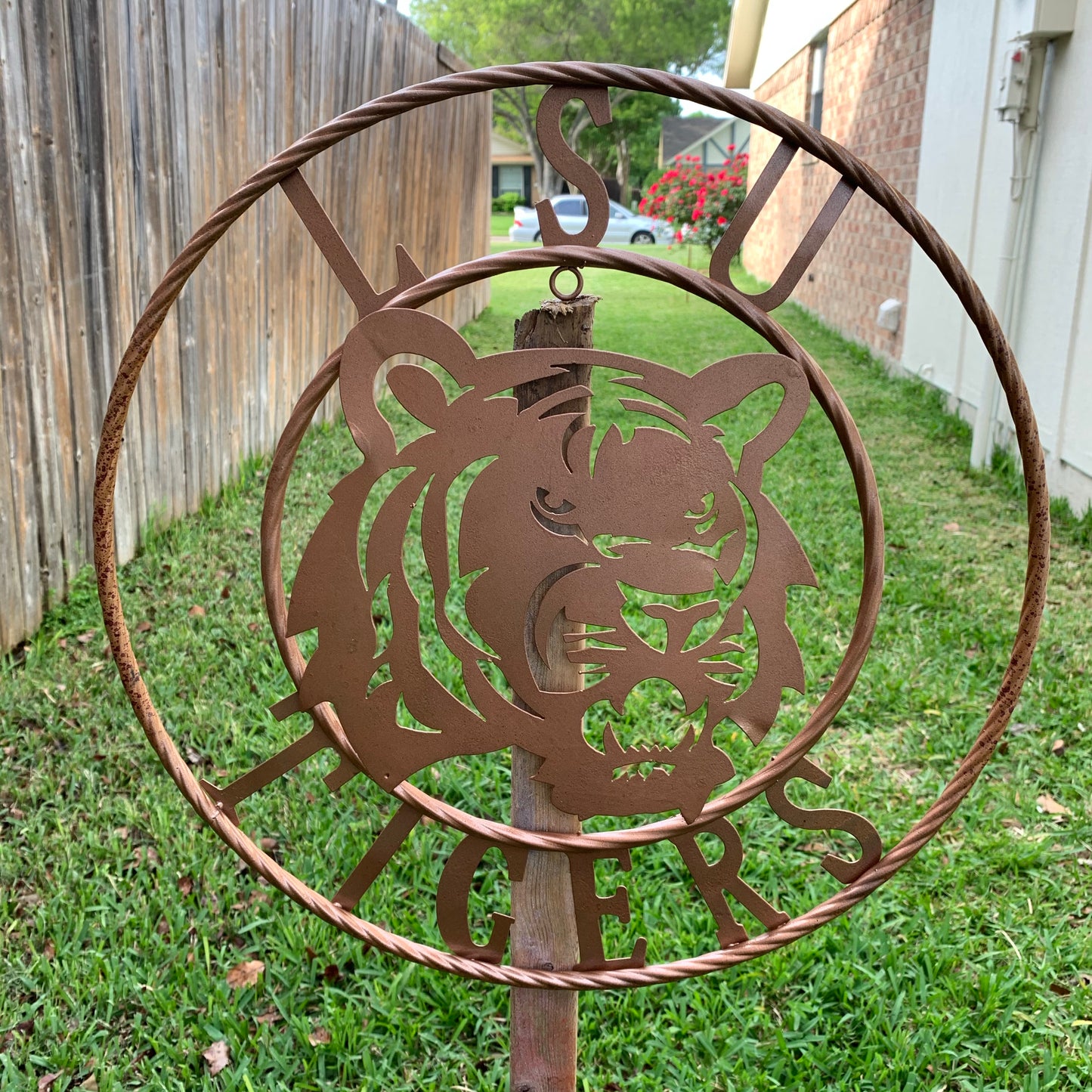 LSU TIGERS METAL CUSTOM VINTAGE CRAFT ART SIGN  WESTERN HOME DECOR 12,18",24",32",36"