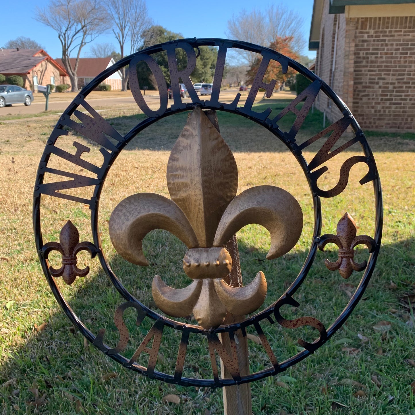 NEW ORLEANS SAINTS METAL SIGN WALL ART WESTERN HOME DECOR GOLD & BLACK HANDMADE #EH10272