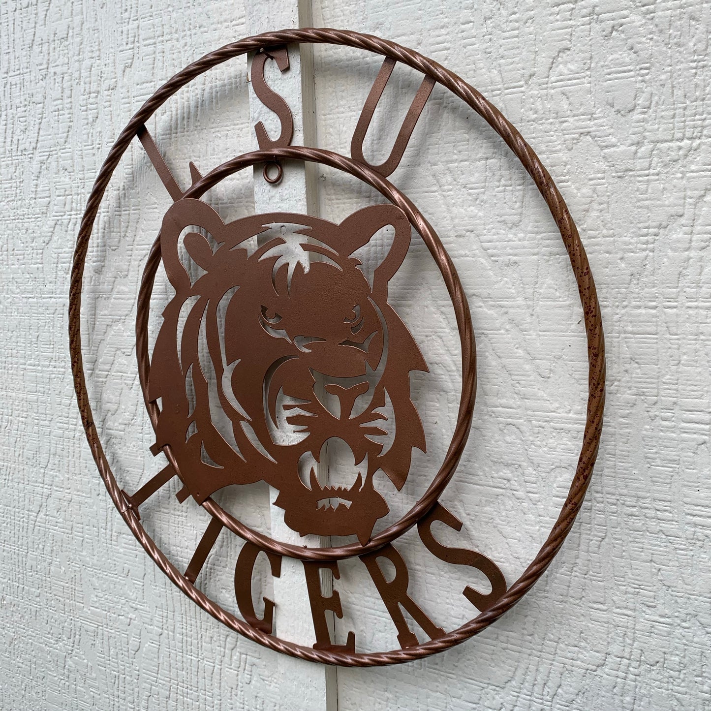LSU TIGERS METAL CUSTOM VINTAGE CRAFT ART SIGN  WESTERN HOME DECOR 12,18",24",32",36"