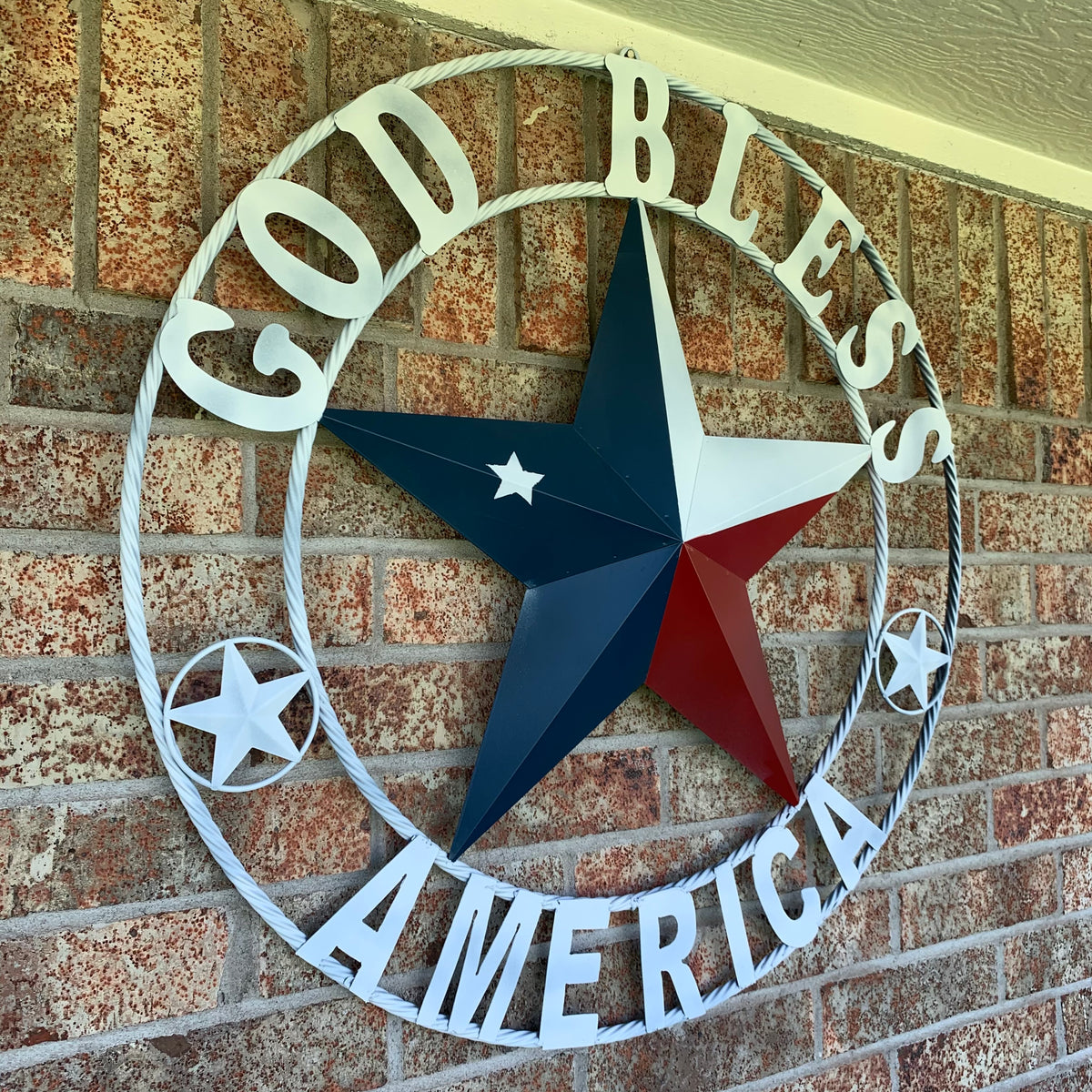GOD BLESS AMERICA WHITE RING & RED WHITE BLUE BARN METAL STAR TWISTED RING HANDMADE NEW