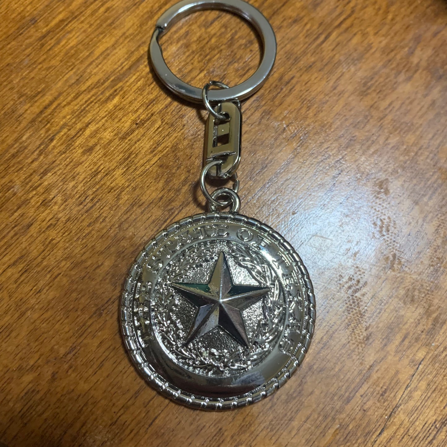 LG LONESTAR KEYCHAIN STAR METAL WESTERN FASHION STYLE ART NEW