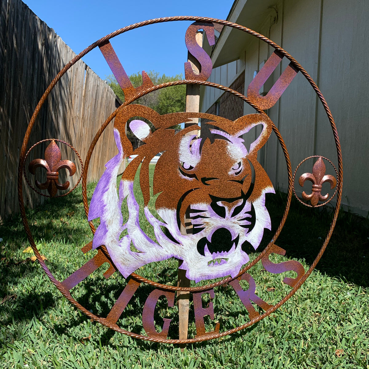 LSU TIGERS PURPLE WHITE CUSTOM METAL VINTAGE CRAFT SIGN TEAM WALL ART WESTERN HOME DECOR HANDMADE