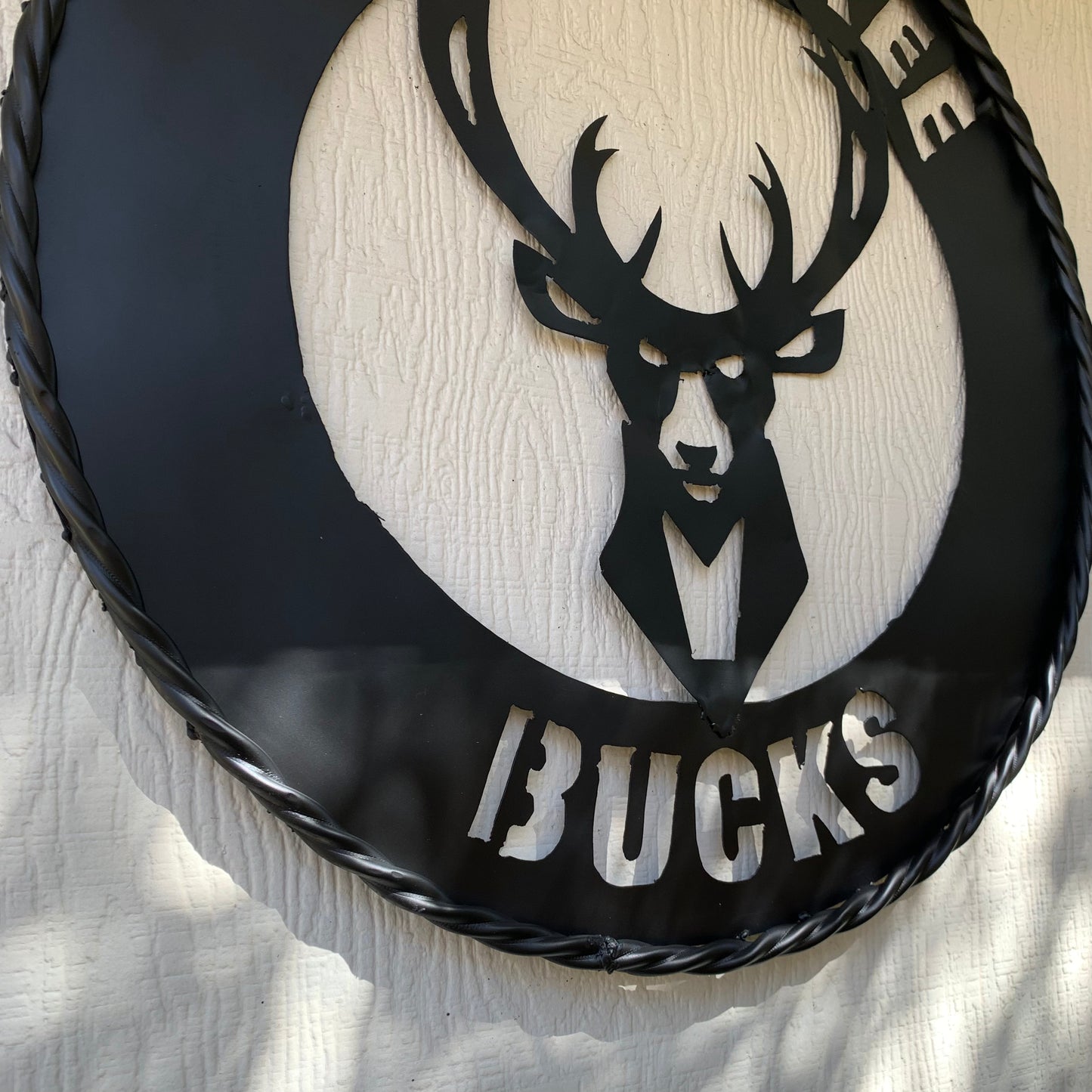 24" MILWAUKEE BUCKS BLACK METAL WIDE BAND DISC STYLE METAL CUSTOM VINTAGE CRAFT TEAM SPORTS SIGN HANDMADE