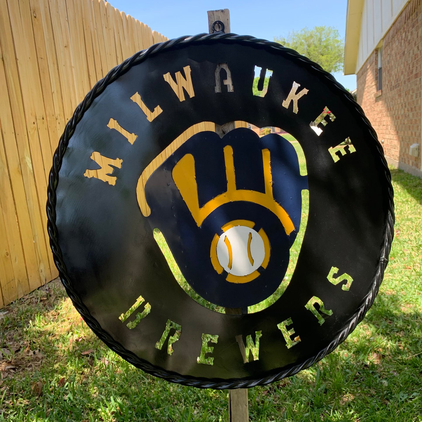 24" MILWAUKEE BREWERS WIDE BAND DISC CUSTOM METAL VINTAGE CRAFT TEAM SPORTS SIGN HANDMADE