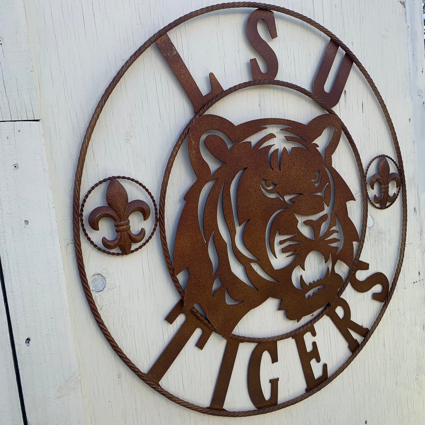 LSU TIGERS METAL CUSTOM VINTAGE CRAFT ART SIGN  WESTERN HOME DECOR 12,18",24",32",36"