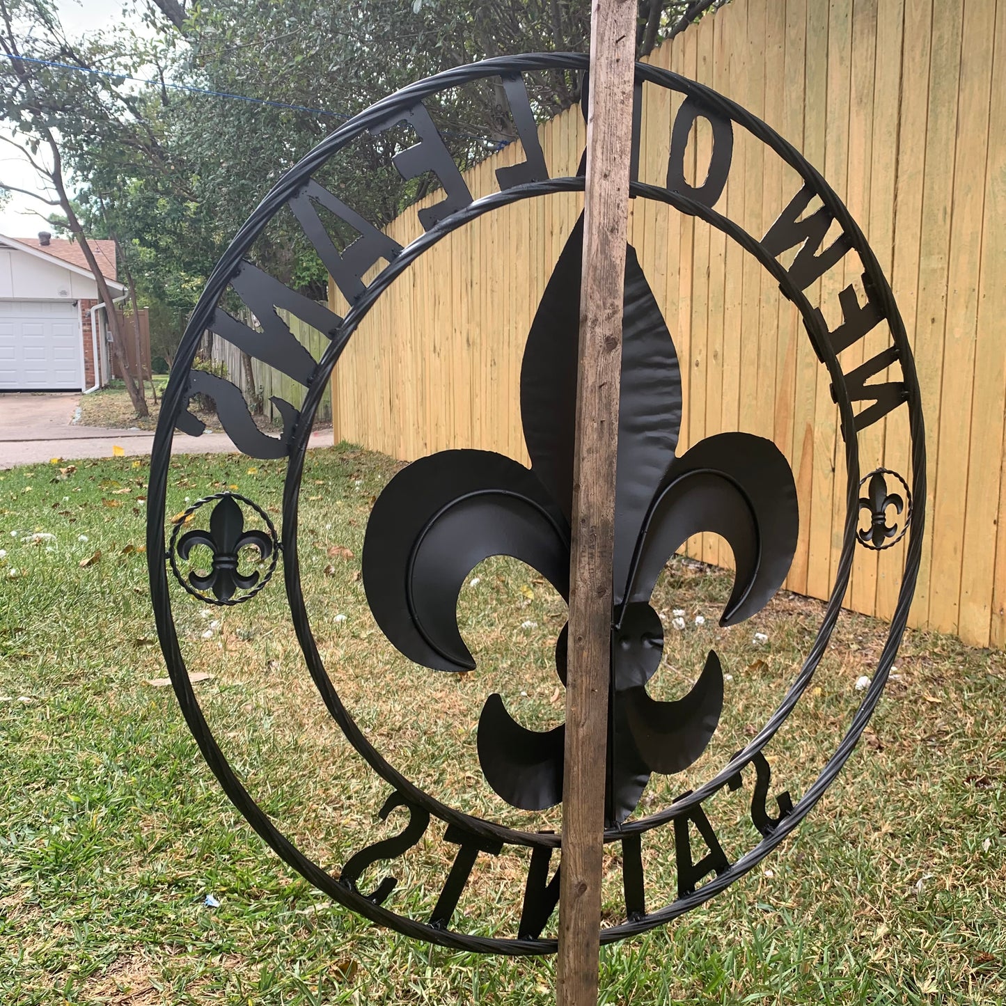 NEW ORLEANS SAINTS METAL SIGN WALL ART WESTERN HOME DECOR GOLD & BLACK HANDMADE #EH10272