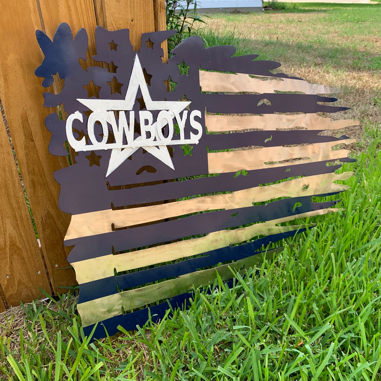 DALLAS COWBOYS METAL TATTERED FLAG NAVY BLUE, WHITE & SILVER CUSTOM VINTAGE CRAFT TEAM SIGN HANDMADE USA #EH11991