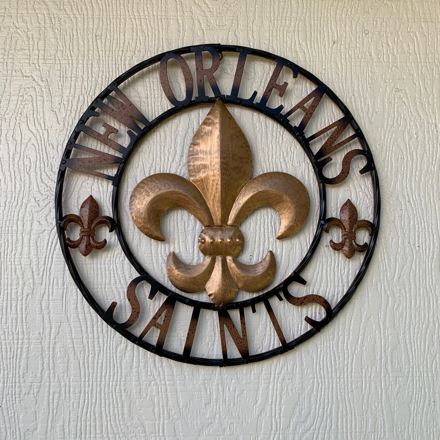 NEW ORLEANS SAINTS METAL SIGN WALL ART WESTERN HOME DECOR GOLD & BLACK HANDMADE #EH10272