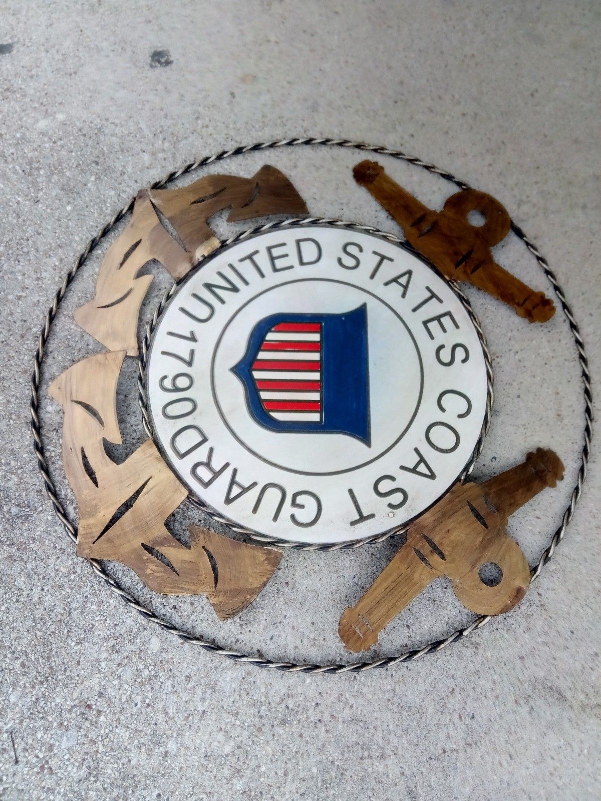 21" UNITED STATES COAST GUARD MILITARY METAL RING WOOD PLAQUE ART WESTERN HOME